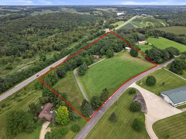 88 E Waterloo Rd, Waterloo, WI 53594