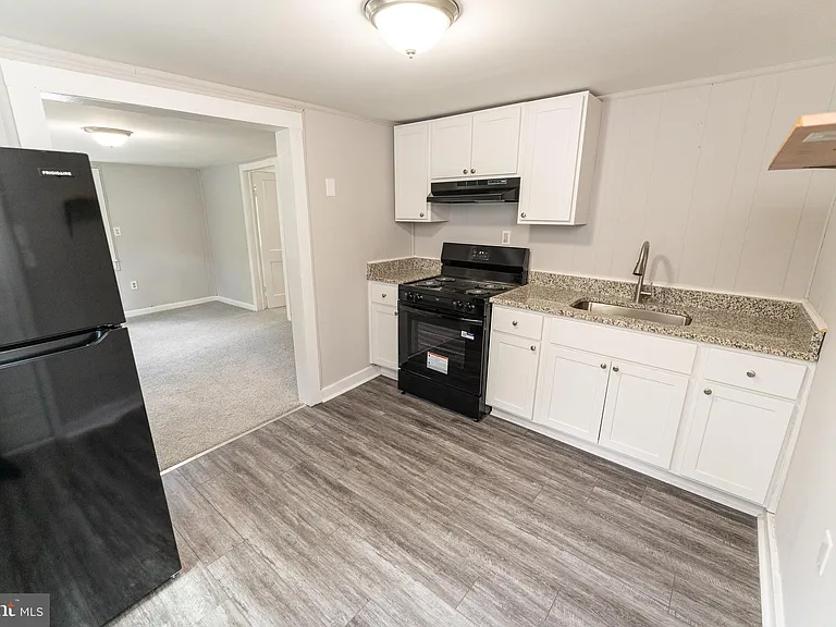 115 Davis Ln — Photo 10
