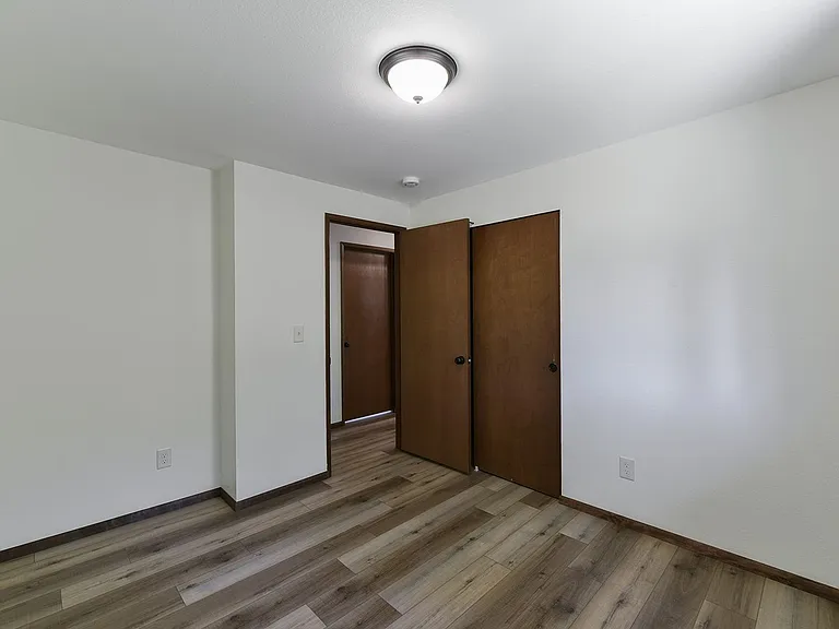 428 S 26th St — Photo 12