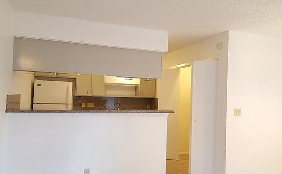 5th image of 3507 Harpers Ferry Ln APT A