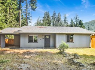 8344 Holly Ln, Maple Falls, WA 98266