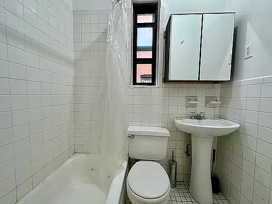 Rented by JB Mac Real Estate Inc. | media 11