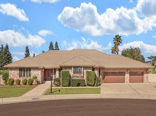 14155 Oak Point Dr, Lockeford, CA 95237