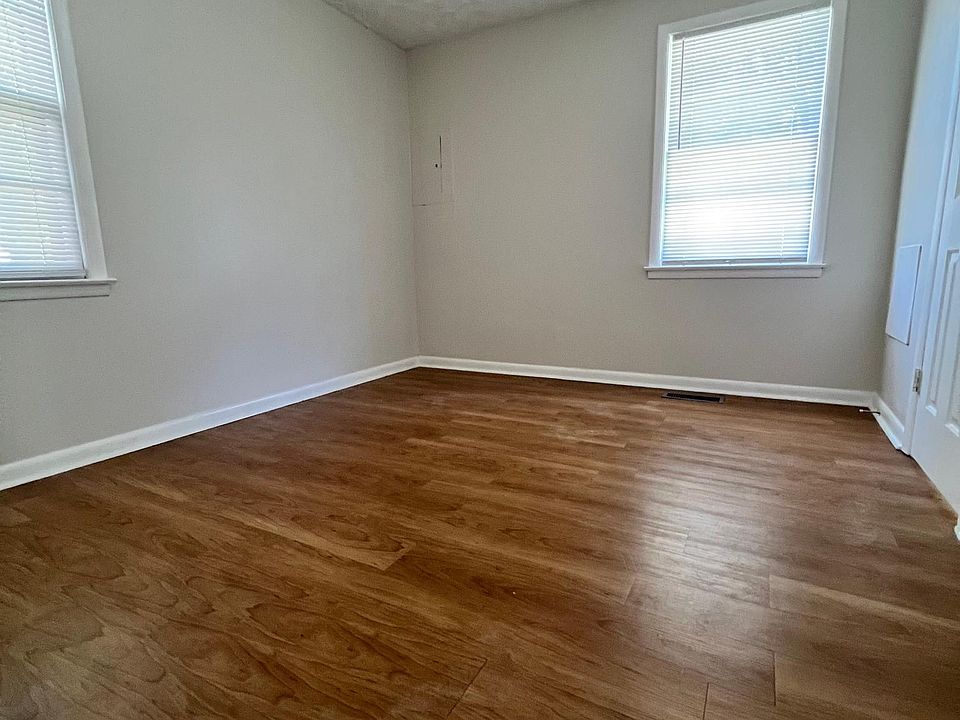 Front bedroom view