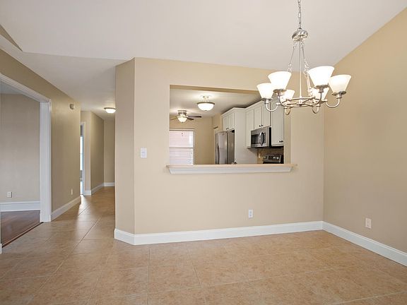 5th image of 1378 Churchill Cir APT 204
