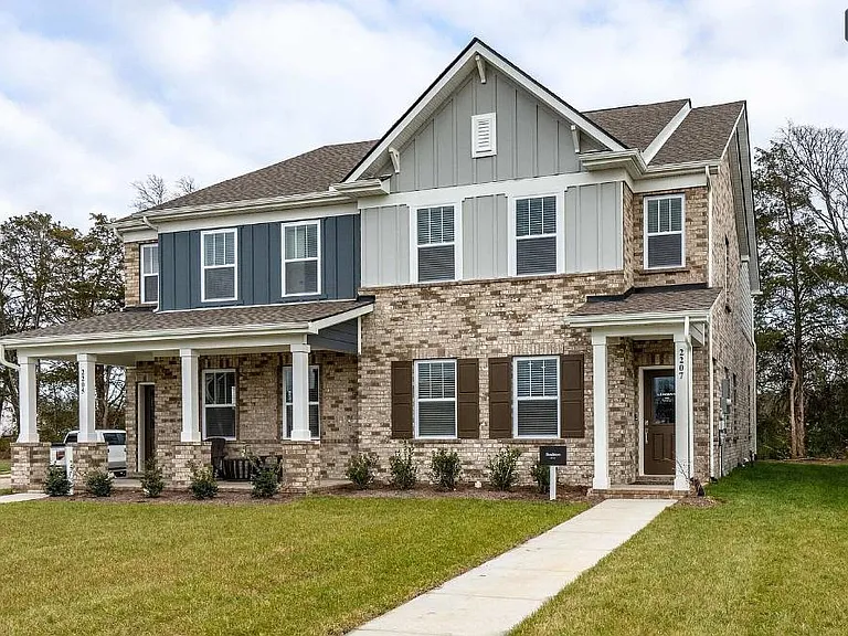 4521 Sardius Dr — Photo 1