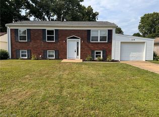 519 Seneca Dr, Dover, OH