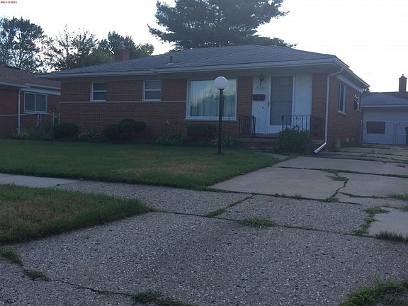 4th image of 30381 Hanover Blvd