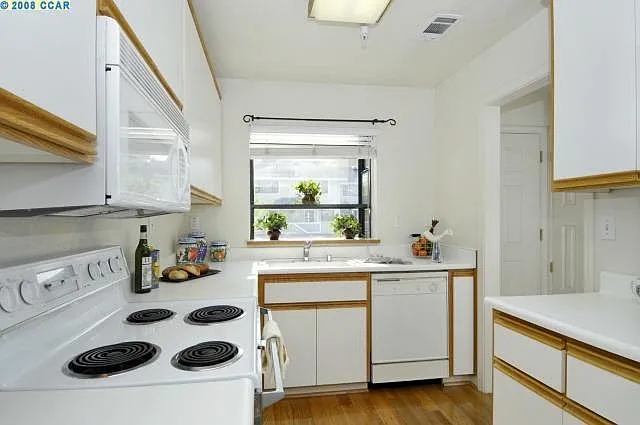 2588 Oak Rd #238 — Photo 4
