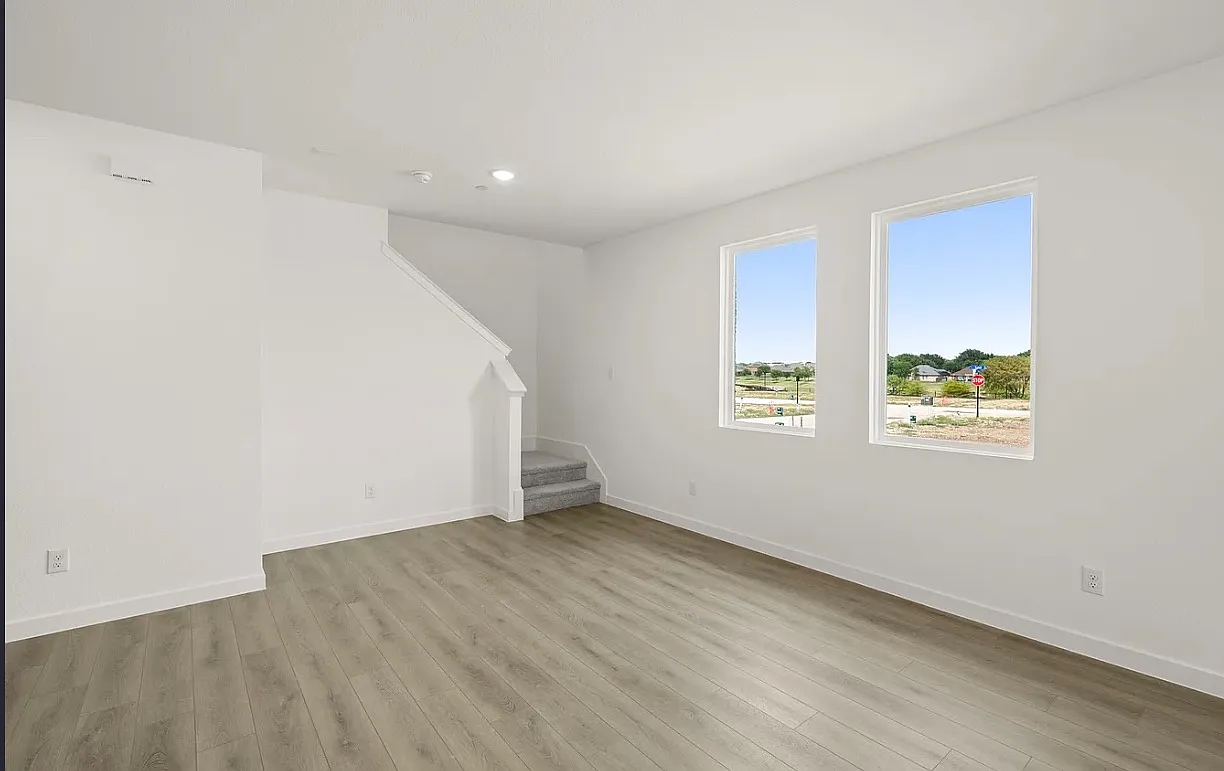 3 bed, 2050 sqft, $2,650 — Photo 4
