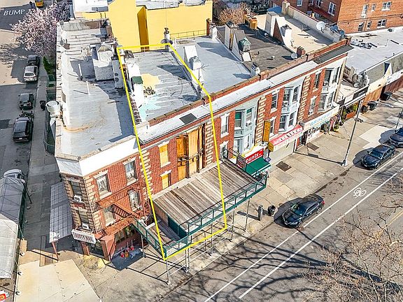3rd image of 1703 Foster Ave