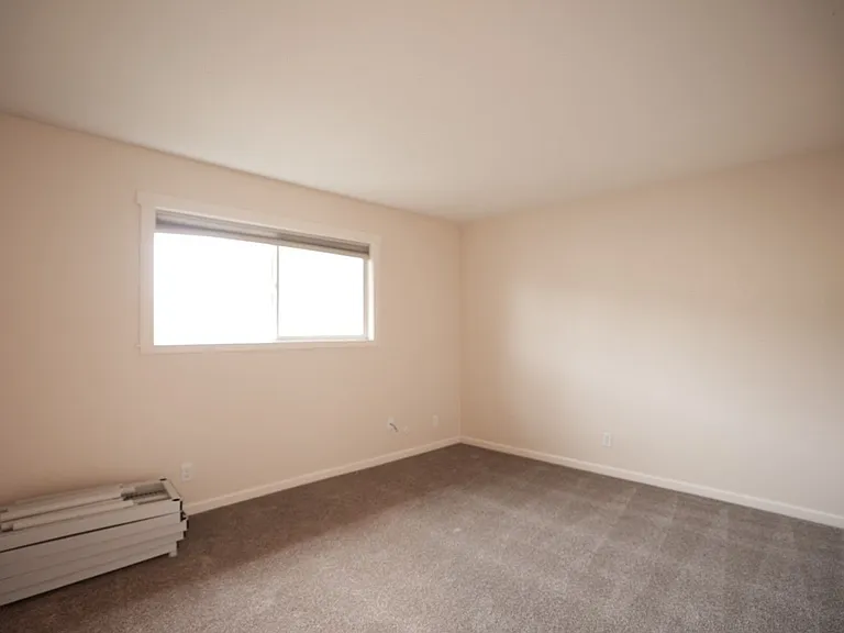 1130-1136 Laurel St — Photo 12