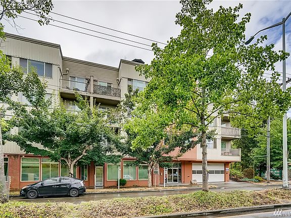 2nd image of 3213 Harbor Ave SW Unit 203