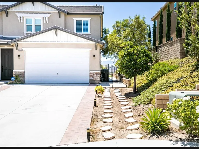 20540 Suzie Ln — Photo 4