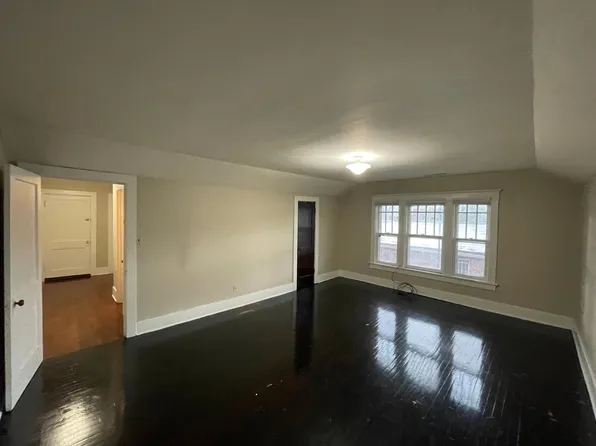 315 6th St #2N, Boonville, MO 65233