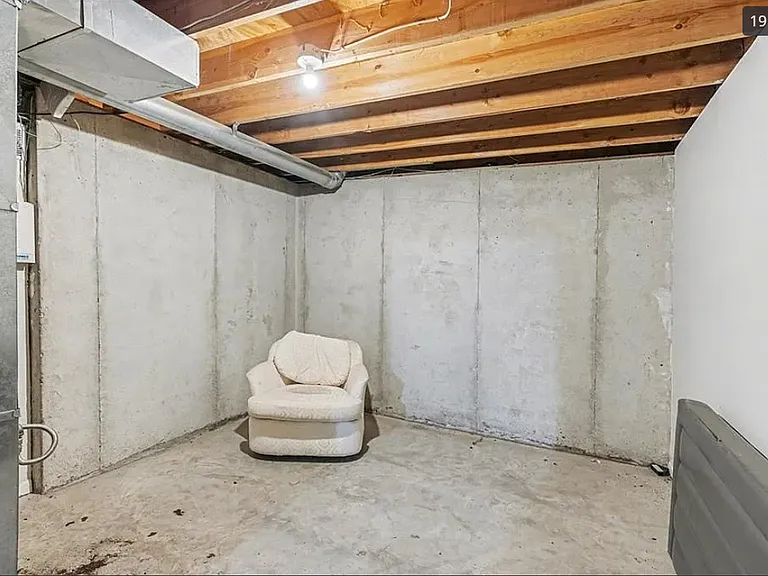 4202 Flora Ave #4200 — Photo 6
