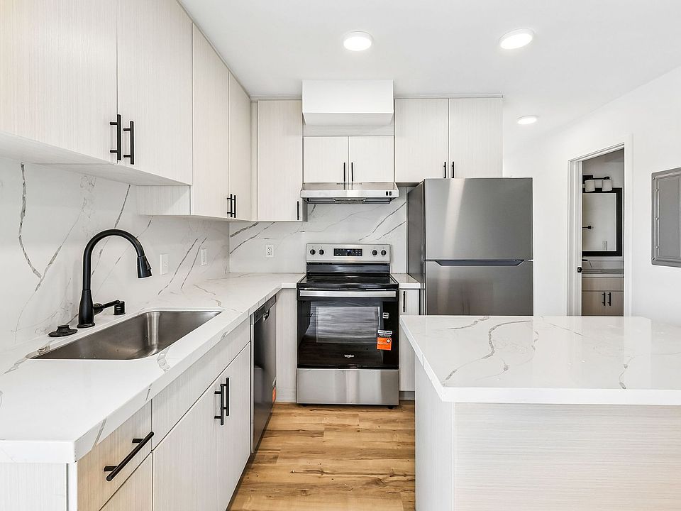 1st image of 2330-2332 Grand Ave #2330-113