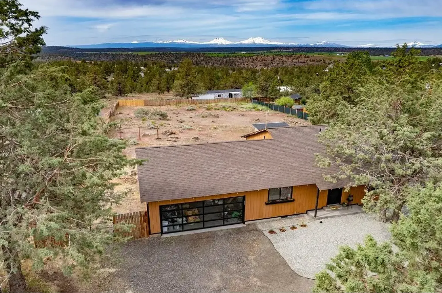 8759 SW Shad Rd — Photo 3
