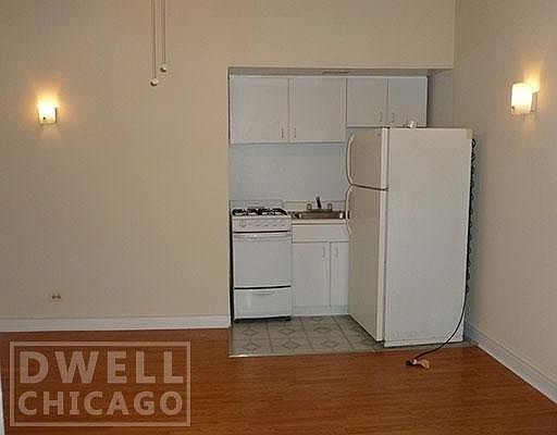 5th image of 6914 N Lakewood Ave #1