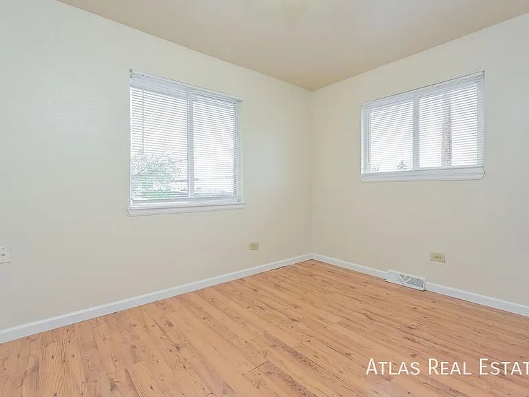 1463 W Byers Pl — Photo 7
