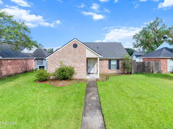 745 Fawn Lake Dr, Baton Rouge, LA 70816