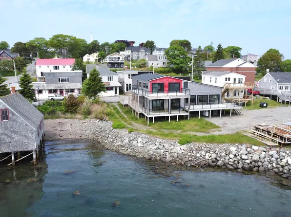 32 Water Street, Lubec, ME 04652