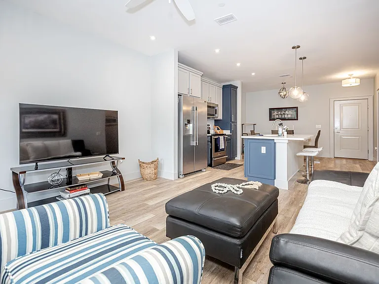 2501 Bienville Blvd #133 — Photo 32