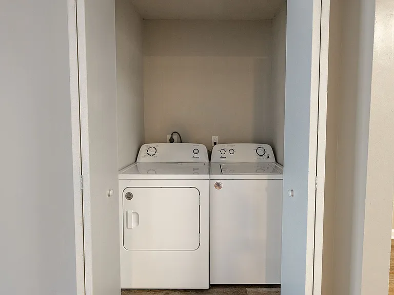 Westside Court | Modern Living in the Heart of Westside — Photo 10