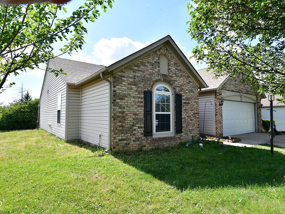 1st image of 2214 Leaf Dr