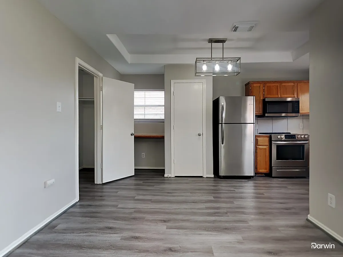 Building Photo - 5513 Marina Dr