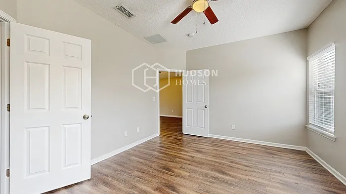 1064 Moosehead Dr — Photo 16