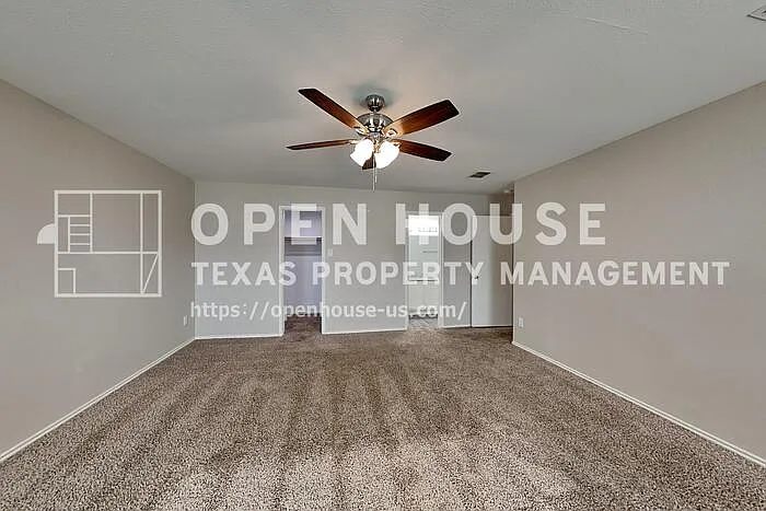 1417 Erin Dr — Photo 9
