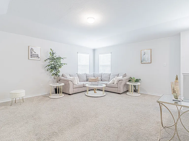7019 Capella Cir — Photo 27