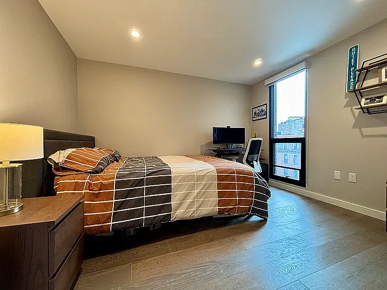 244 Hanover St #510 — Photo 7