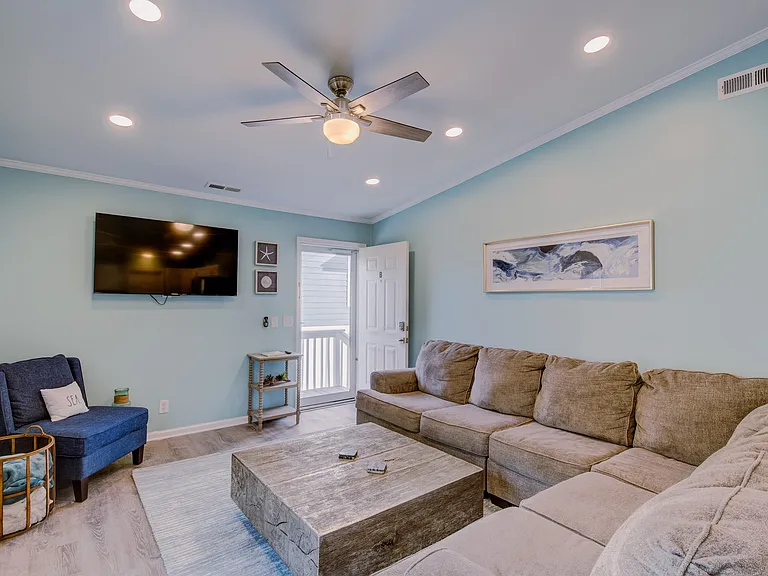 314 Charlotte Ave — Photo 4
