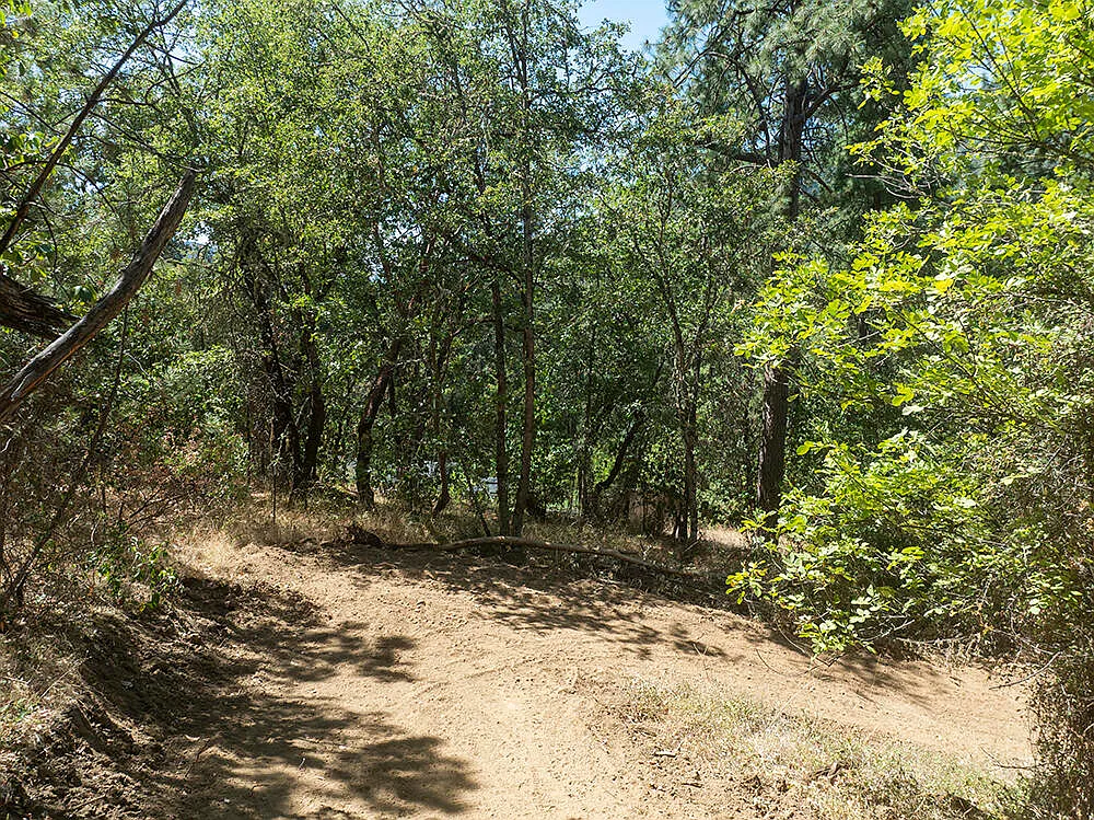 7827 Rogue River Hwy photo 1