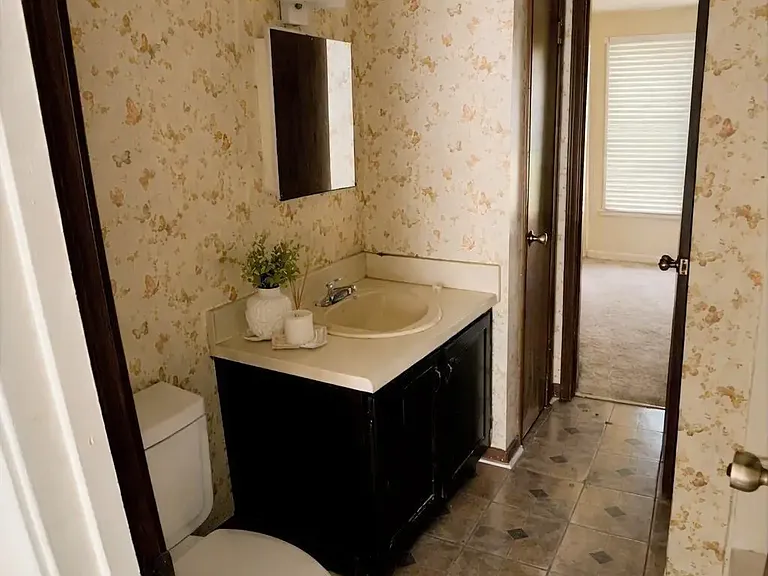 1737 Southpointe Dr #1 — Photo 1