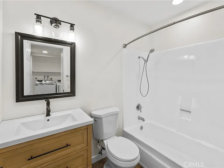51 Golden Glen St #1 — Photo 8