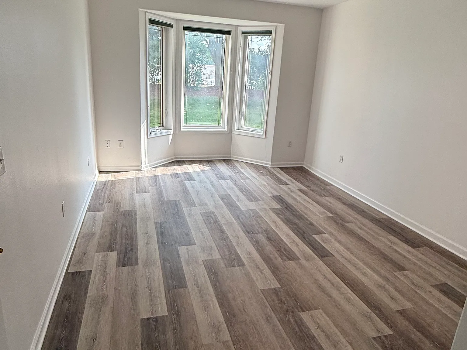 2 bed, 1400 sqft, $2,150 — Photo 4