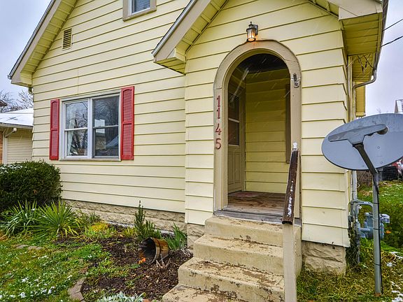 2nd image of 1145 De Boer St SW