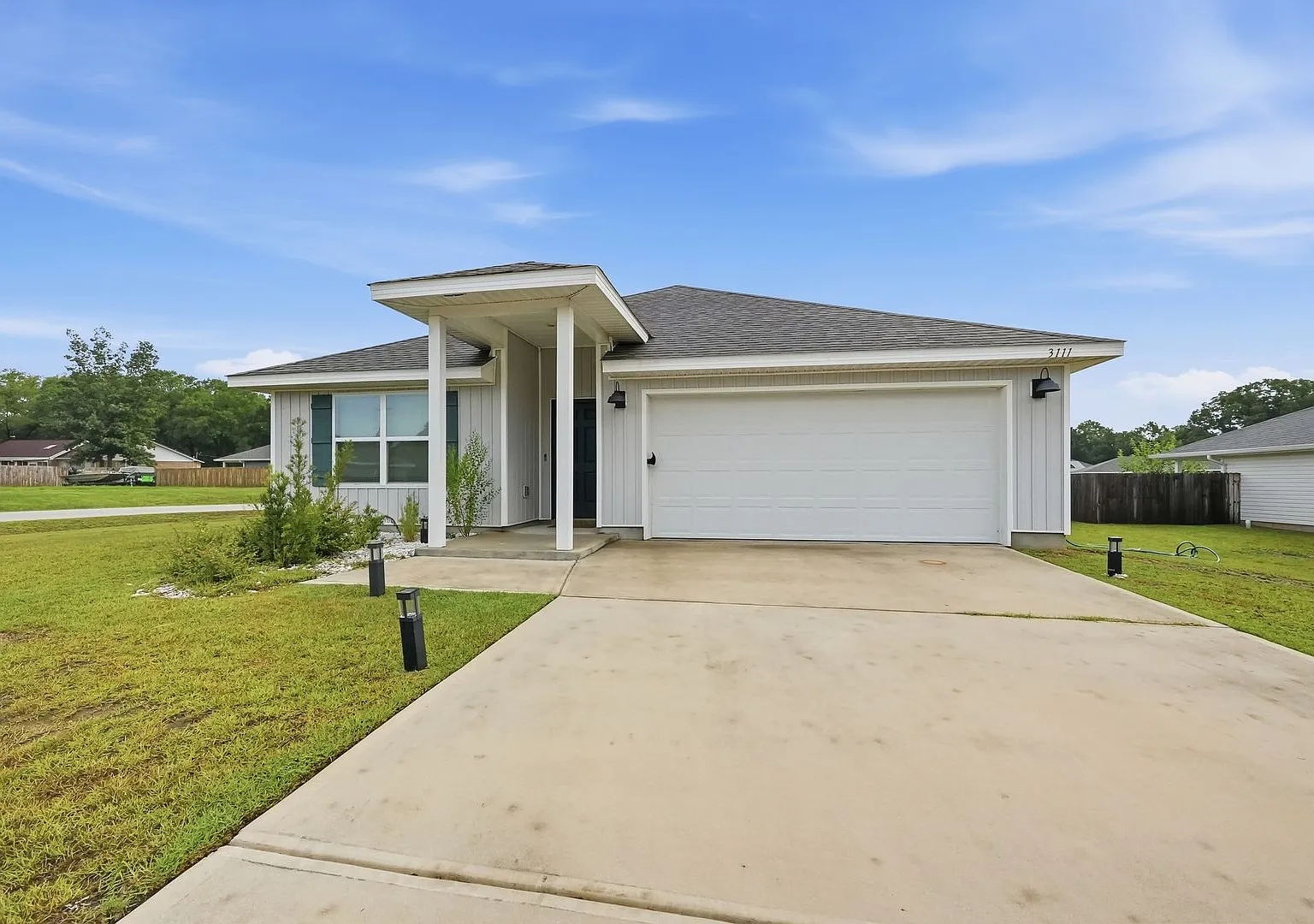 Your Crestview Home Awaits Convenient to Eglin AFB & Duke Field! — Photo 2