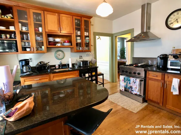 90 Forest Hills St #2, Jamaica Plain, MA 02130
