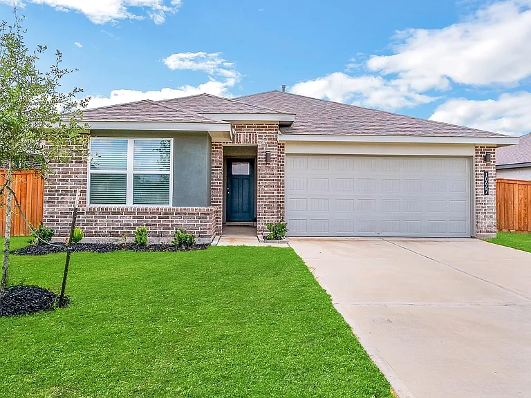10647 Cascade Creek Dr — Photo 1