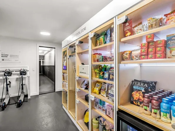 307 East 44th Street image 20 of 27