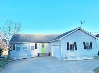 419 Klondyke Rd, Ripley, WV 25271