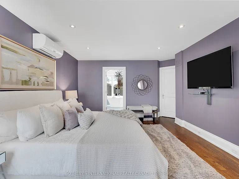 721 Markham St — Photo 13