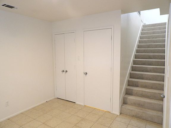 2nd image of 3906 Buena Vista St #16