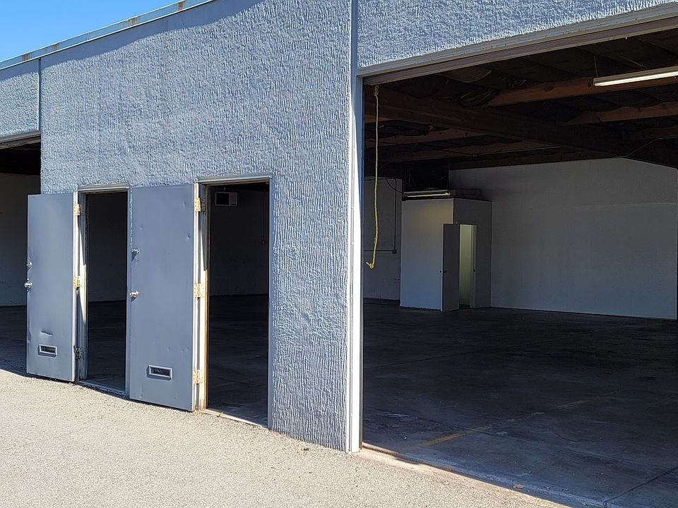 2nd image of 1055 Industrial Way