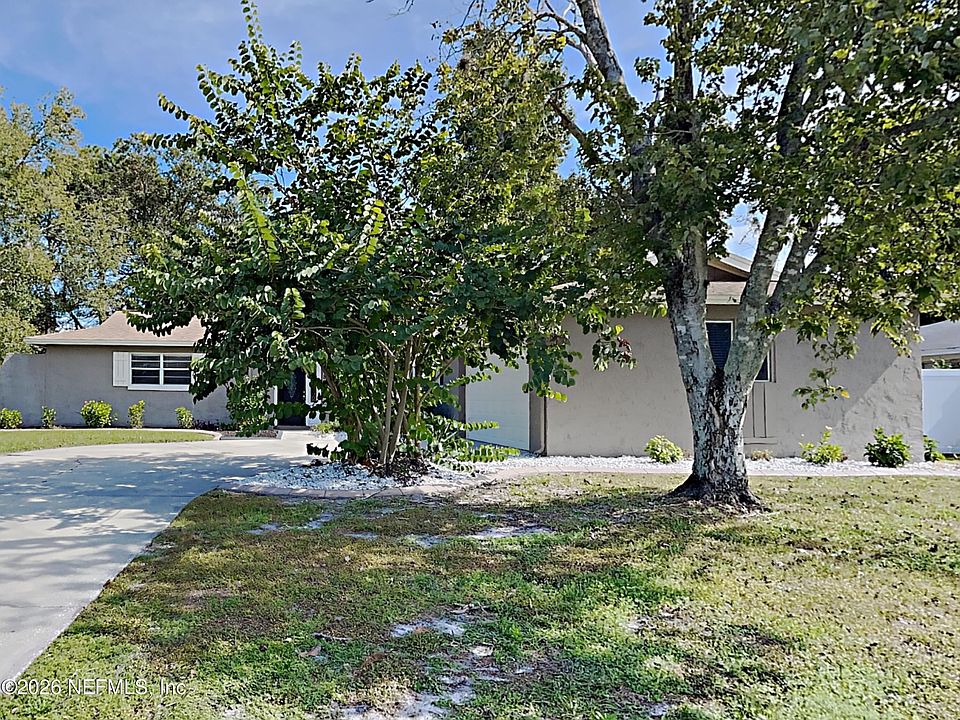 1st image of 589 WILLIAM ELLERY Street