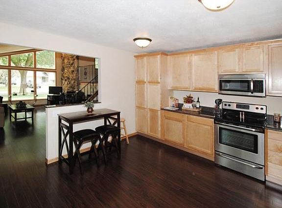 5th image of 1680 Hilo Ave N